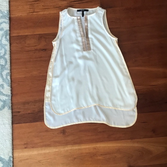 Sleeveless top - Picture 1 of 5